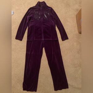 Onque Casual 2-piece purple track suit M
